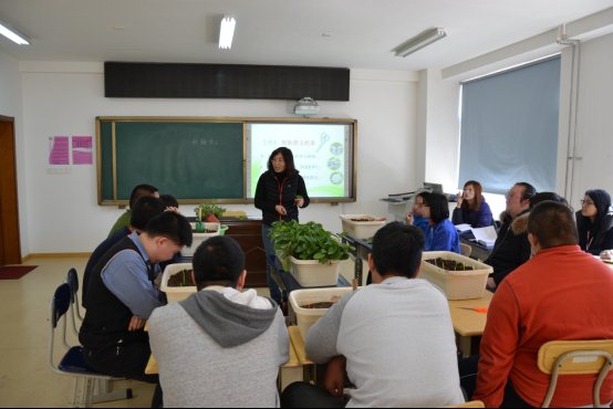 F:\2017-2018第二学期新闻\3月\推送\20180323推送\20180320生活组常态听课总稿\5_副本.jpg